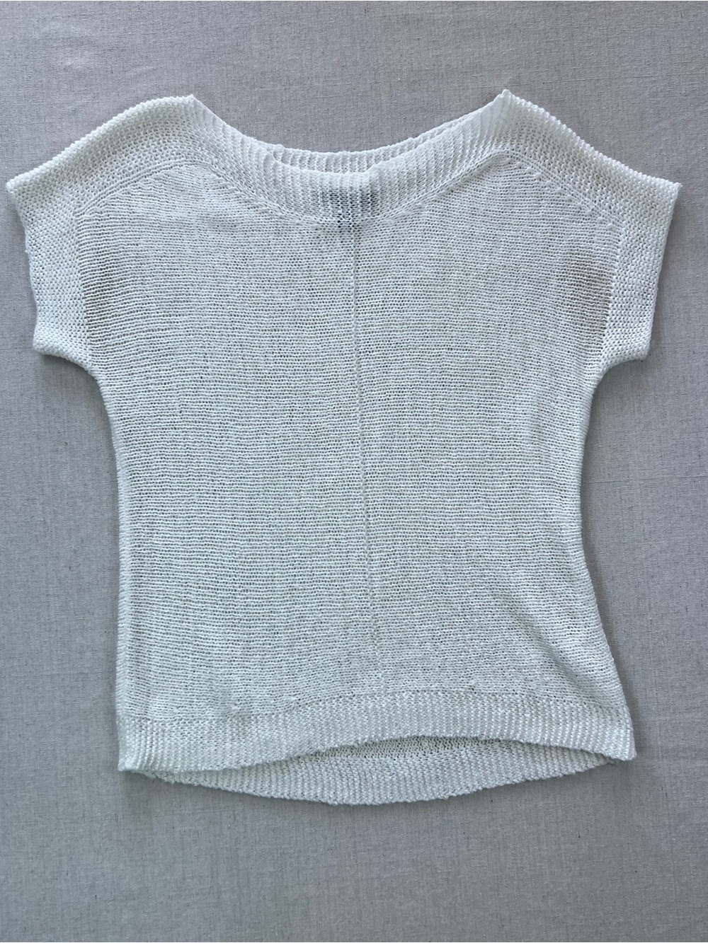 Women’s White Short-Sleeve Scoop Neck Effortless Simple Knit Sweater Top -S